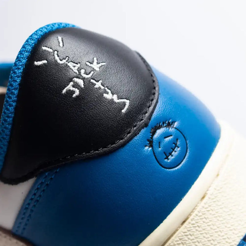 Nike Air Jordan 1 Low x Travis Scott - Fragment Design