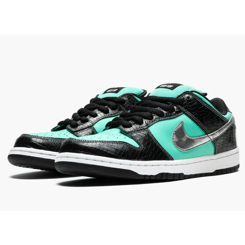 Nike Dunk Low x Diamond